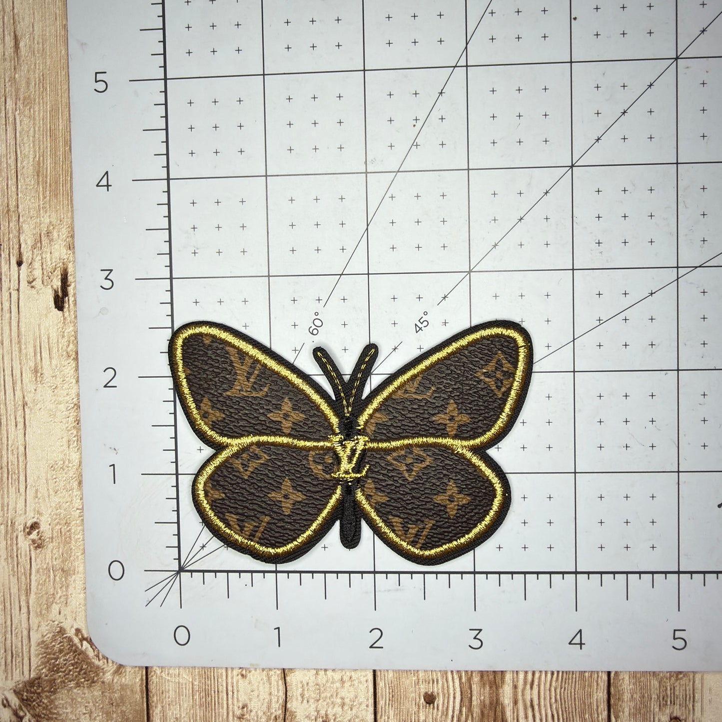 LL408 - Butterfly