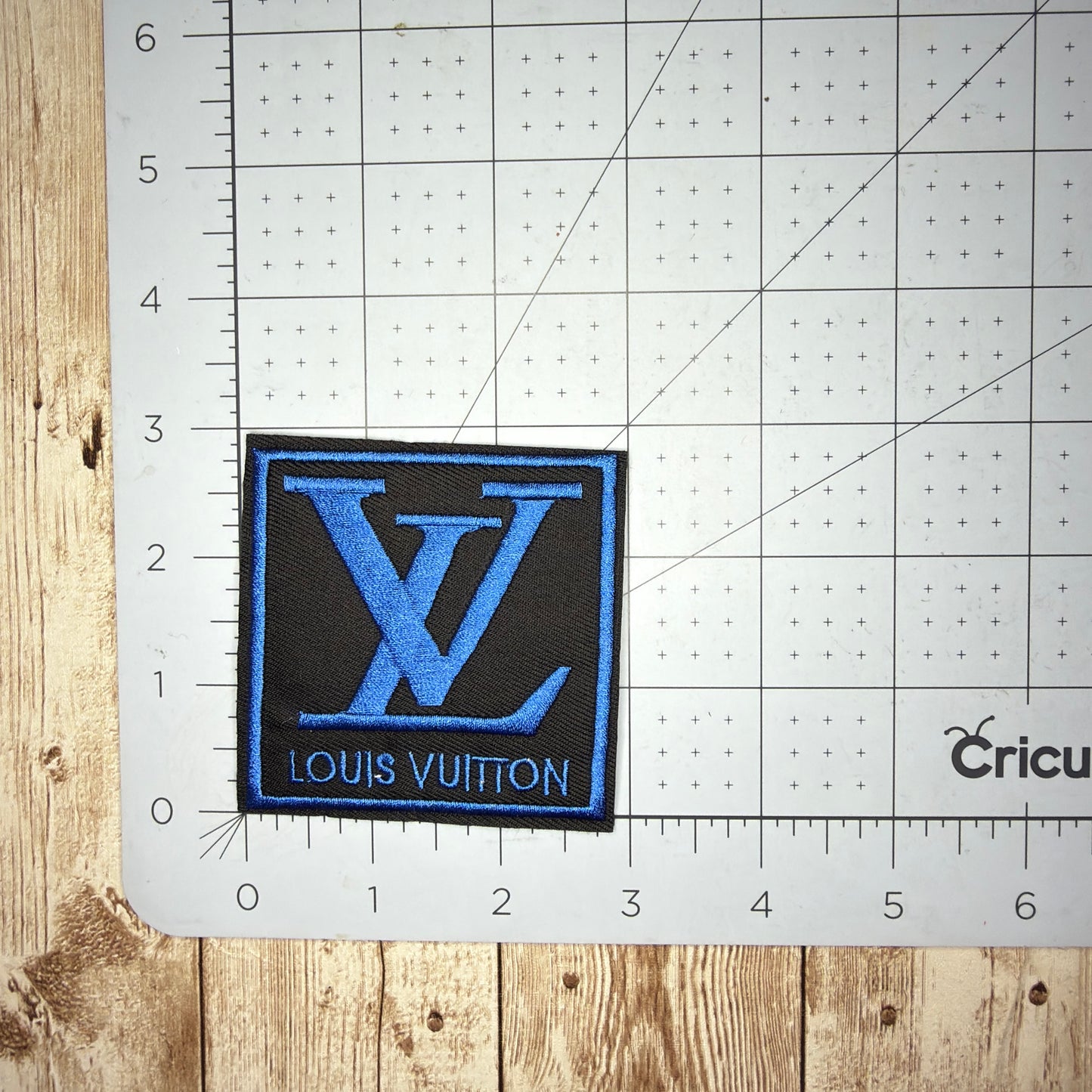 LL615 - Blue Black Square
