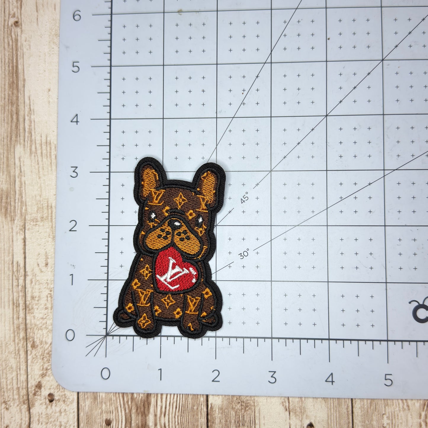 LL518 - Frenchie