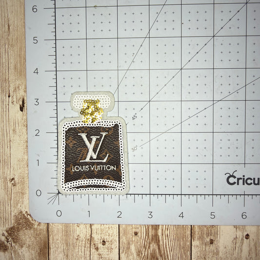 LL617 - Perfume Bottle