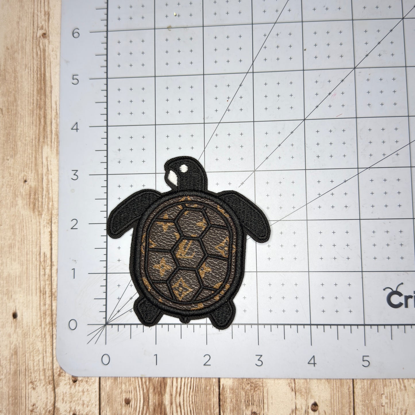 LL905 - Turtles - Multiple Colors
